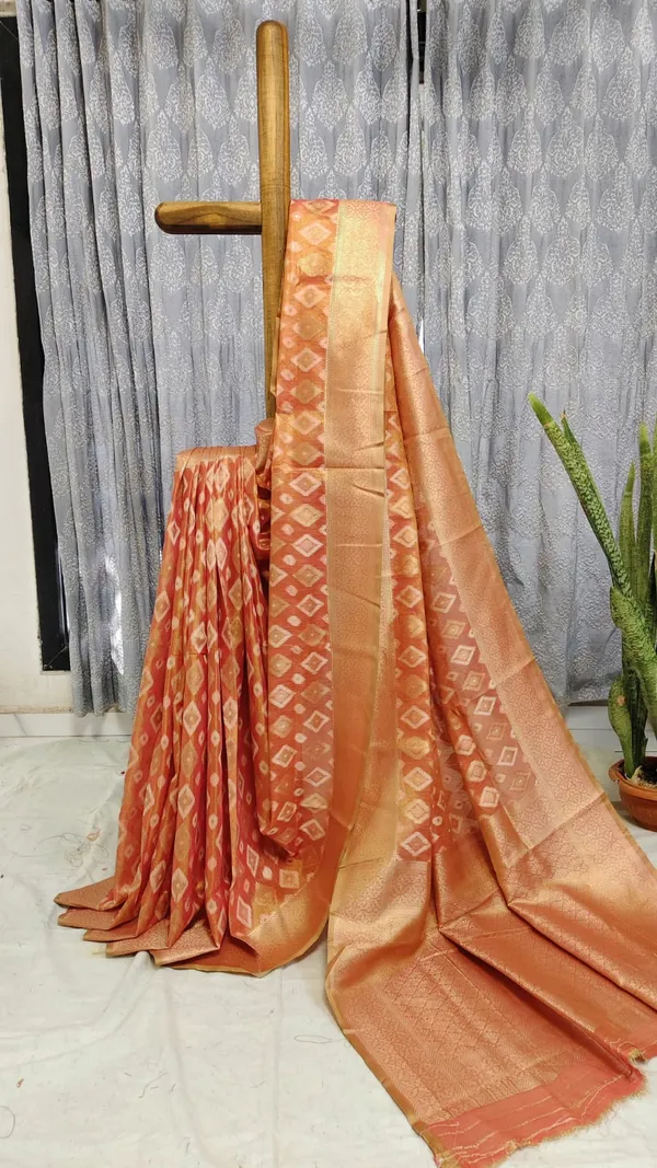 Orange_Banarasi_Silk_Traditional_Geometric_Pattern_Saree_With_Blouse_Piece_For_Women