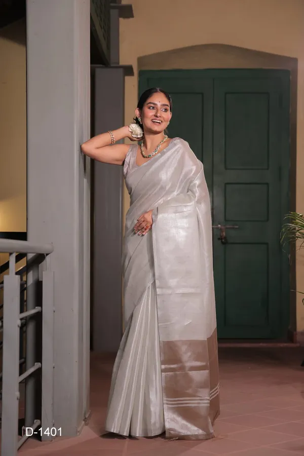 Grey_Pure_Silk_Contrast_Border_Saree_With_Blouse_Piece_For_Women