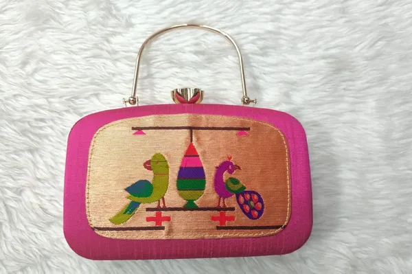 Royal_Paithani_Pink_Purse_with_Golden_Chain+Diamond_Lock