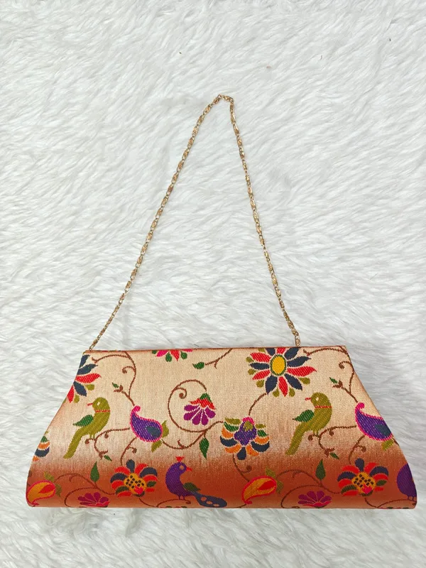 Royal_Paithani_Purse_with_Golden_Chain+Diamond_Lock