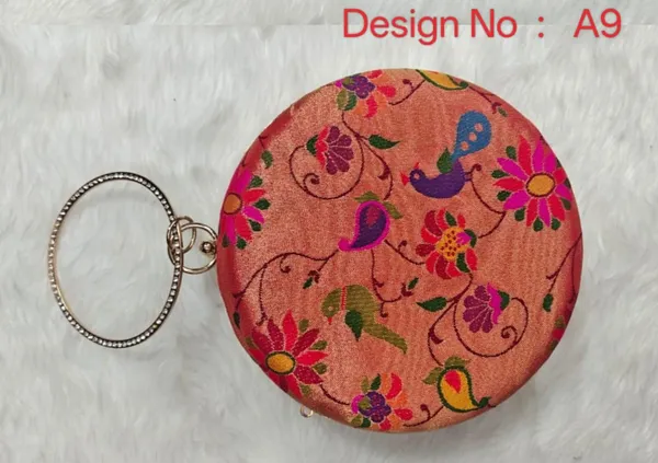 Royal_Paithani_Round_Purse_with_Golden_Chain+Diamond_Lock