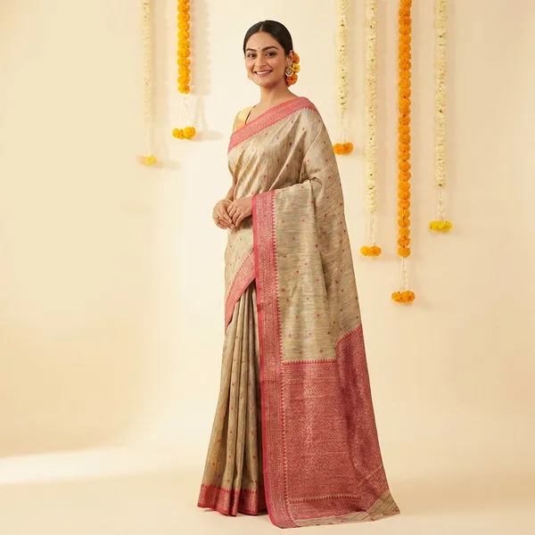 Pink_Silk_Woven_Border_And_Pallu_Saree_With_Blouse_Piece_For_Women