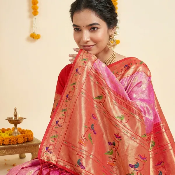 Pink_Silk_Paithani_Border_And_Woven_Peacock_Motifs_Saree_With_Blouse_Piece_For_Women