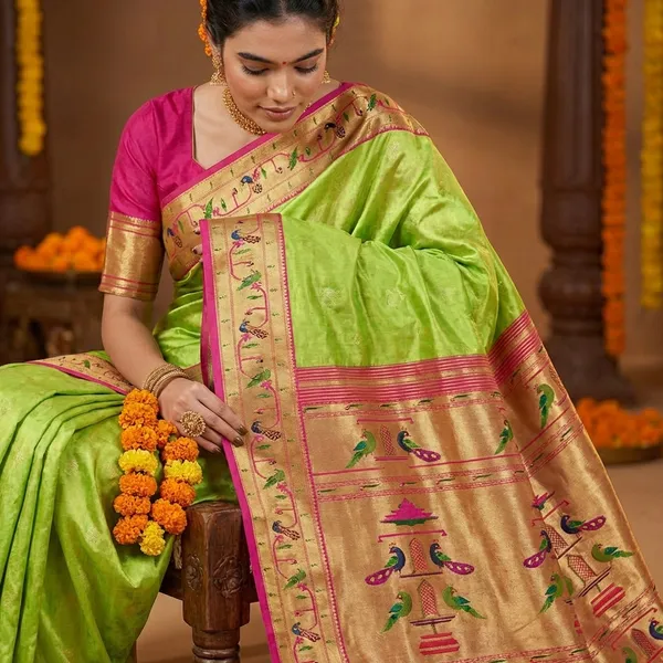 Parrot_Green_Silk_Paithani_Border_And_Woven_Peacock_Motifs_Saree_With_Blouse_Piece_For_Women