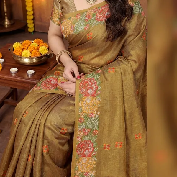 Brown_Silk_Embroidered_Floral_Saree_With_Blouse_Piece_For_Women