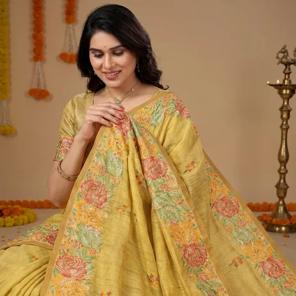 Yellow_Silk_Embroidered_Floral_Saree_With_Blouse_Piece_For_Women