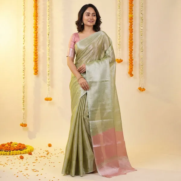Green_Pure_Silk_Contrast_Border_Saree_With_Blouse_Piece_For_Women