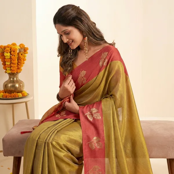 Yellow_Kanjivaram_Silk_Contrast_Border_Saree_With_Blouse_Piece_For_Women