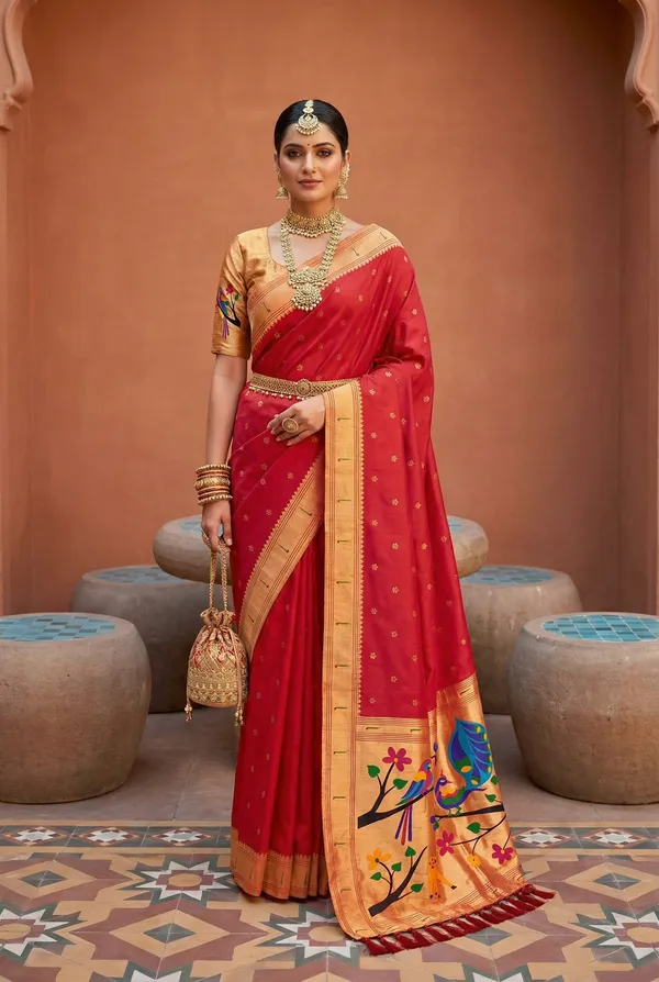 Soft_Paithani_silk_saree_with_zari_weaving_small_motifs_design