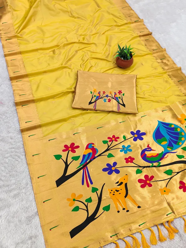 Soft_Paithani_silk_saree_with_zari_weaving_small_motifs_design