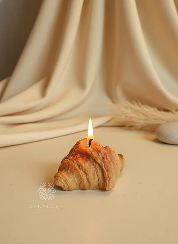 Brown_Auracure_Parisian_Bake_Croissant_Candle_Realistic_Bakery_Style_Warm_Comforting_Fragrance_Decorative_Food_Candle_For_Home_Decor_And_Gifting