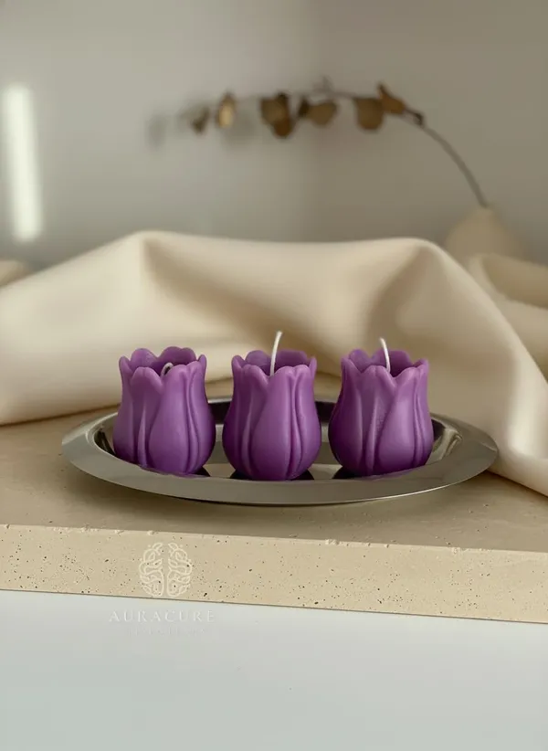 Purple_Majestic_Tulip_Statement_Candle_Handcrafted_Floral_Decorative_Candle_With_Sculpted_Petals_Luxury_Home_Decor