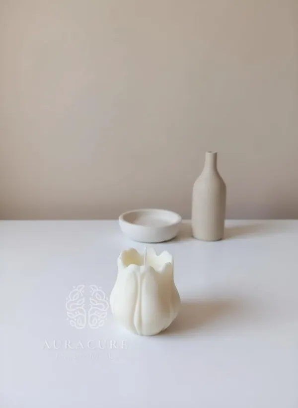 White_Majestic_Tulip_Statement_Candle_Handcrafted_Floral_Decorative_Candle_With_Sculpted_Petals_Luxury_Home_Decor
