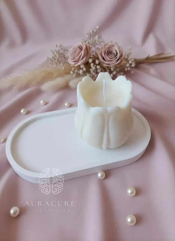 White_Majestic_Tulip_Statement_Candle_Handcrafted_Floral_Decorative_Candle_With_Sculpted_Petals_Luxury_Home_Decor