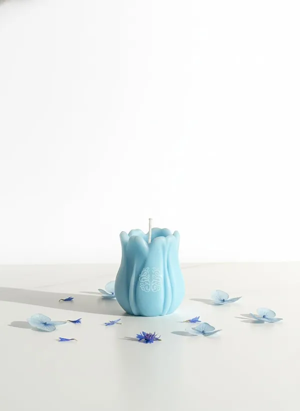 Blue_Majestic_Tulip_Statement_Candle_Handcrafted_Floral_Decorative_Candle_With_Sculpted_Petals_Luxury_Home_Decor