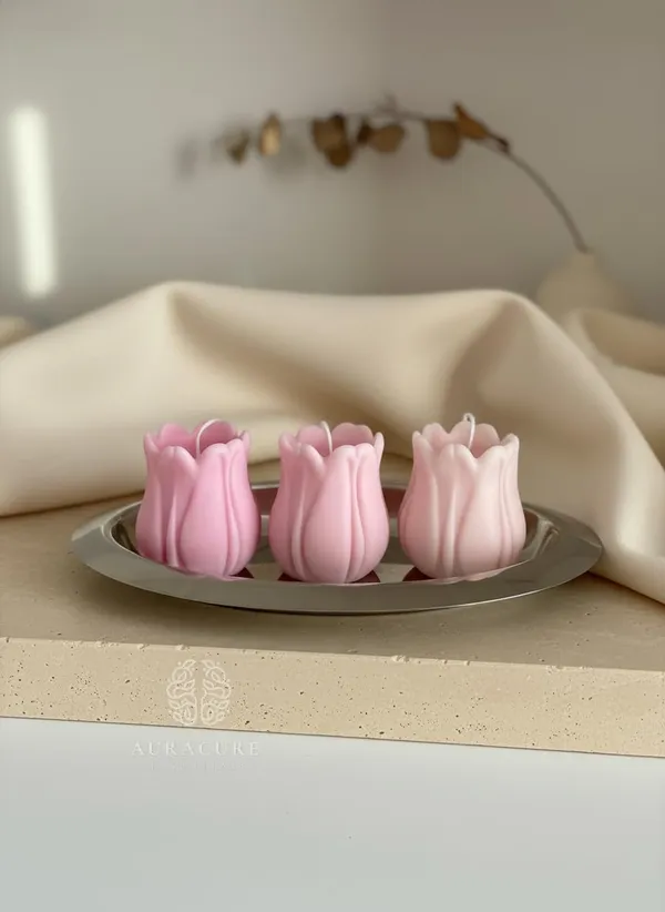 Pink_Majestic_Tulip_Statement_Candle_Handcrafted_Floral_Decorative_Candle_With_Sculpted_Petals_Luxury_Home_Decor