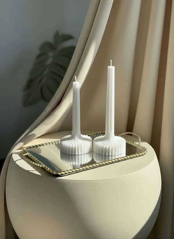 White_Fluted_Pillar_Candle_Modern_Sculpted_Design_Handcrafted_Decorative_Candle_For_Luxury_Home_Styling_And_Gifting