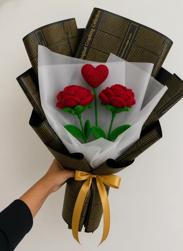 Crimson_Heart_Rose_Crochet_Bouquet_|_Handmade_Romantic_Flower_Gift