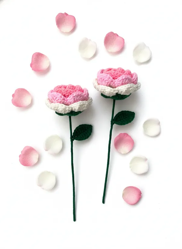 Crochet_Rose_Flower_|_Handmade_Crochet_Rose_Gift_|_Decorative_Rose_Stem_for_Gifting_&_Home_Decor_(Twin_One_Pink,_Pack_of_2)