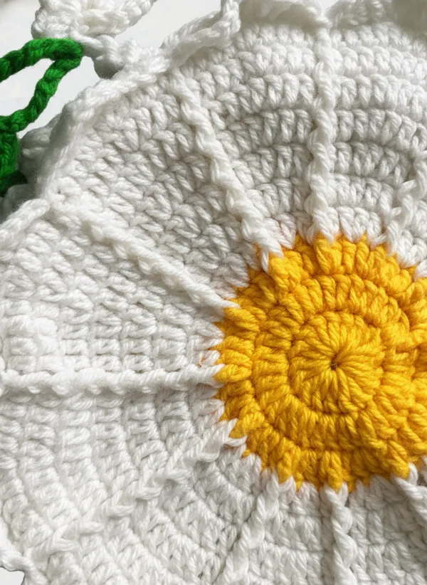 Daisy_Bloom_Crochet_Sling_Bag_|_Premium_Handmade_Floral_Aesthetic_Shoulder_Bag