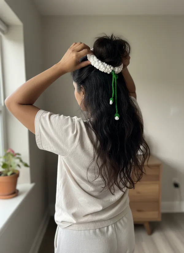Handmade_Crochet_White_Gajra_|_Elegant_Reusable_Hair_Accessory_for_Bun_Hairstyles