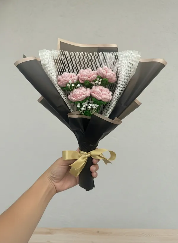 Luxury_Crochet_Pink_Rose_Bouquet_|_Handmade_Premium_Gift