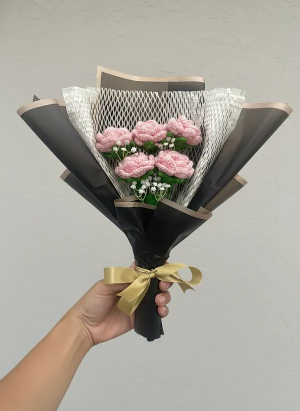 Luxury_Crochet_Pink_Rose_Bouquet_|_Handmade_Premium_Gift