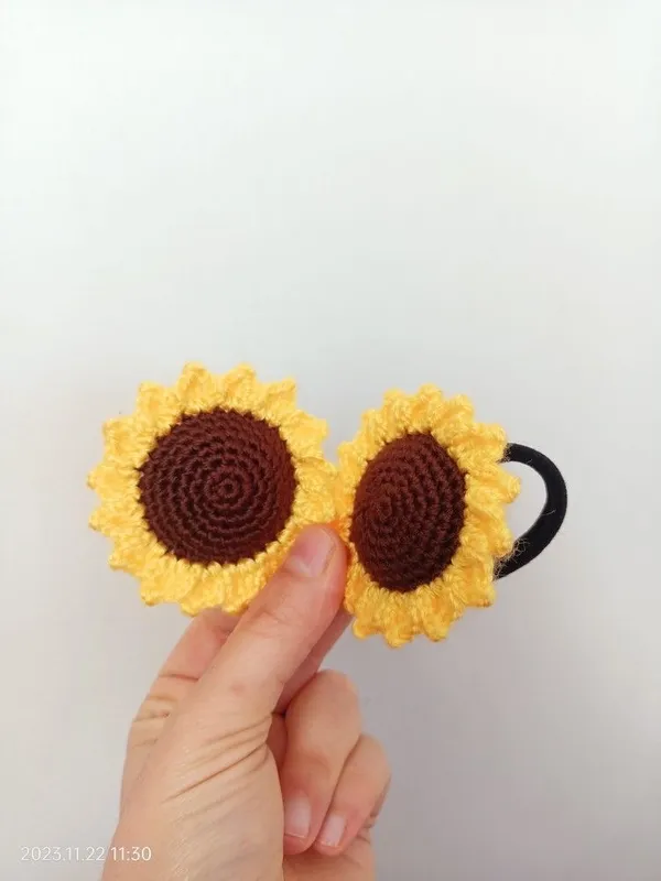 Handmade_Crochet_Sunflower_Hair_Tie_With_Elastic_Band_|_Floral_Scrunchie_Style_Ponytail_Holder_|_Cute_Aesthetic_Hair_Accessory_For_Girls_&_Women,_Pack_Of_2