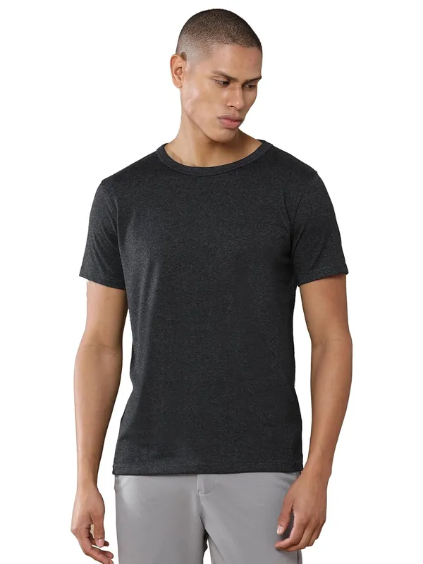 Black_Cotton_Solid_Regular_T-Shirt_For_Men