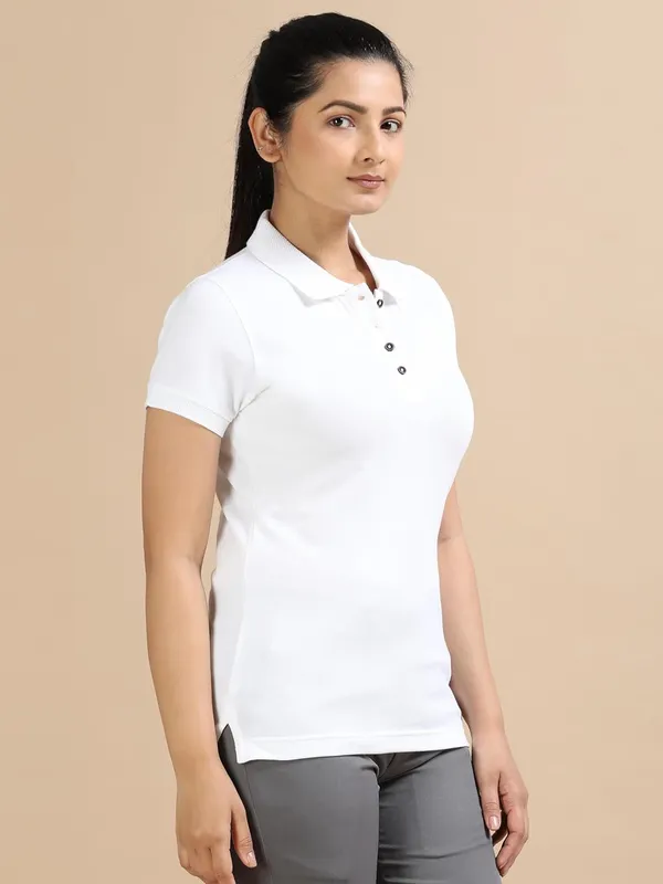 White_Cotton_Solid_Relaxed_Polo_T-Shirt_For_Women