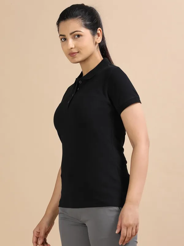 Classic_Black_Cotton_Solid_Relaxed_Polo_T-Shirt_For_Women