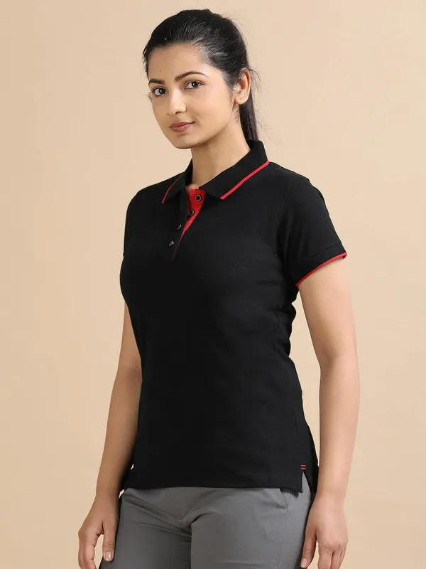 Classic_Black_Cotton_Solid_Relaxed_Polo_T-Shirt_For_Women