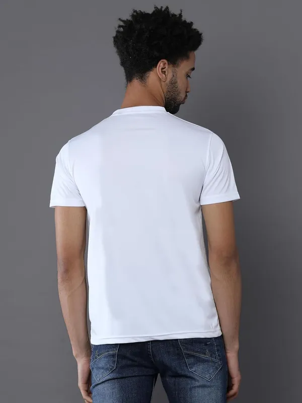 White_Polyester_Solid_Regular_T-Shirt_For_Men