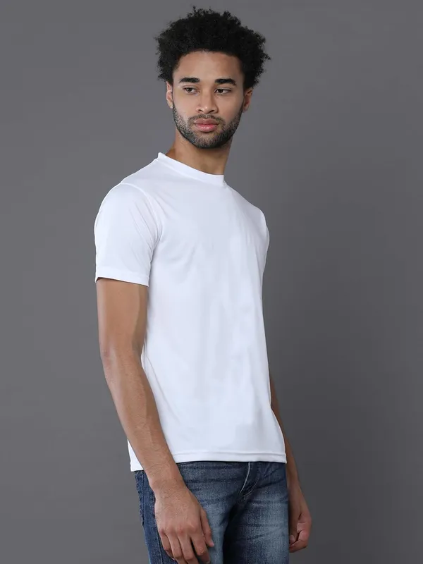 White_Polyester_Solid_Regular_T-Shirt_For_Men
