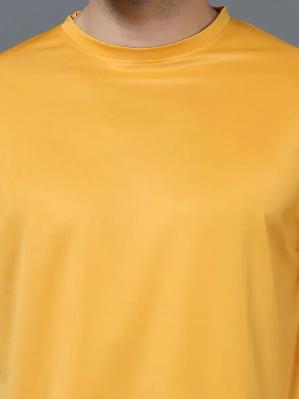 Mustard_Yellow_Polyester_Solid_Regular_T-Shirt_For_Men