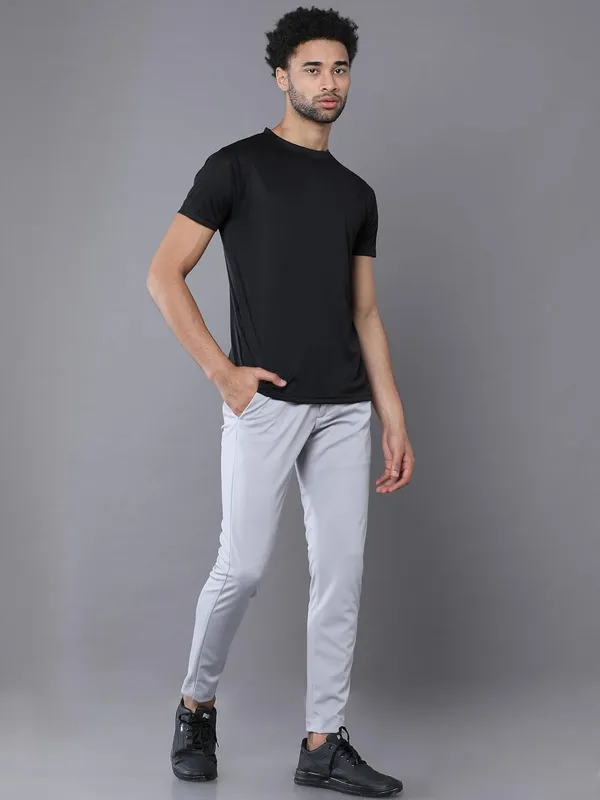 Classic_Black_Polyester_Solid_Regular_T-Shirt_For_Men