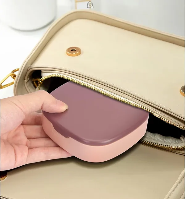 Portable_Mini_Jewelry_Organizer_with_Mirror