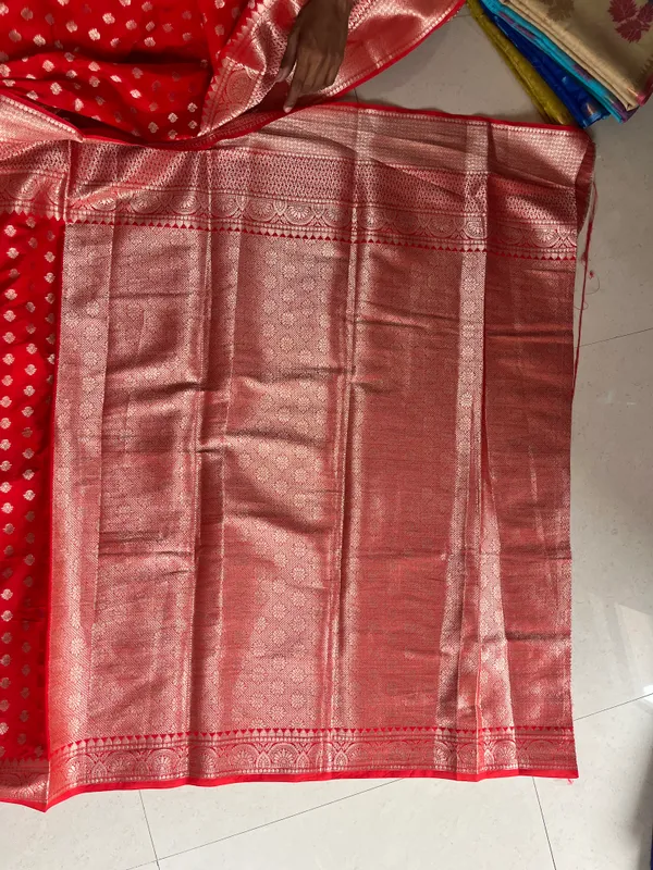 Red_Gold_Zari_Buti_Warm_Silk_Banarasi_Saree_With_Rich_Woven_Border