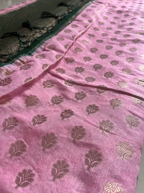 Baby_Pink_Semi_Katan_Banarasi_Saree_With_Gold_Buti_And_Bottle_Green_Zari_Border