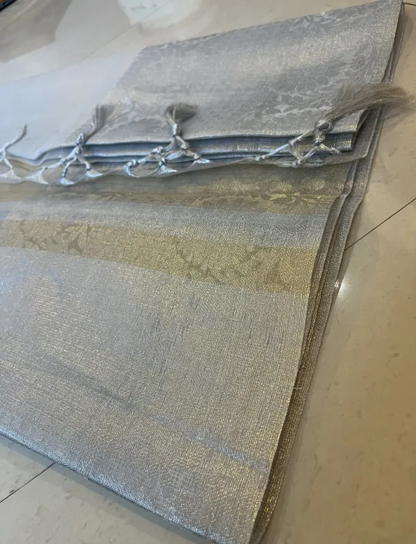 Moonlight_Silver_Kota_Tissue_Check_Saree_With_Zari_Border