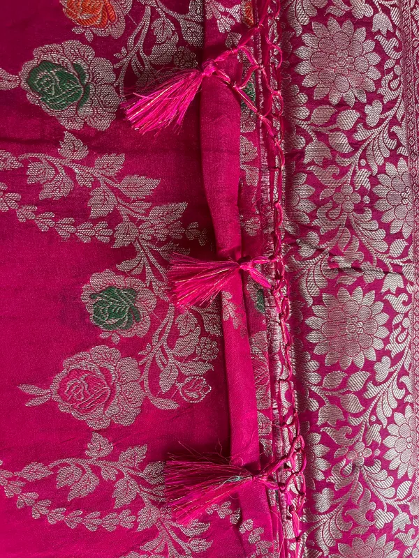 Rani_Pink_Chiniya_Silk_Banarasi_Saree_With_Floral_Zari_Jaal_And_Rich_Woven_Border