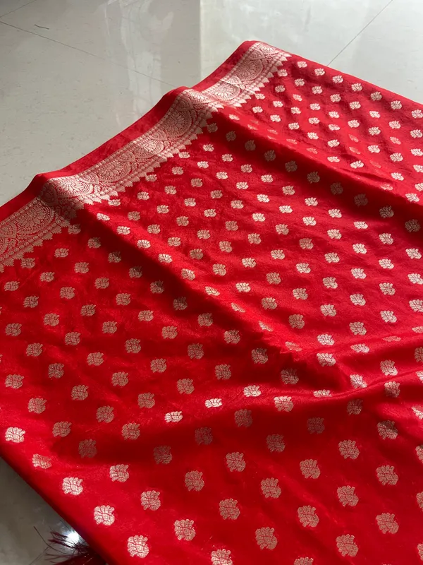 Red_Gold_Zari_Buti_Warm_Silk_Banarasi_Saree_With_Rich_Woven_Border