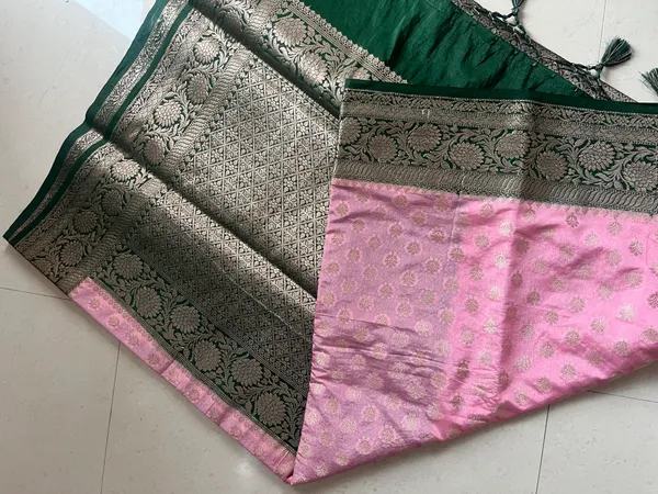 Baby_Pink_Semi_Katan_Banarasi_Saree_With_Gold_Buti_And_Bottle_Green_Zari_Border