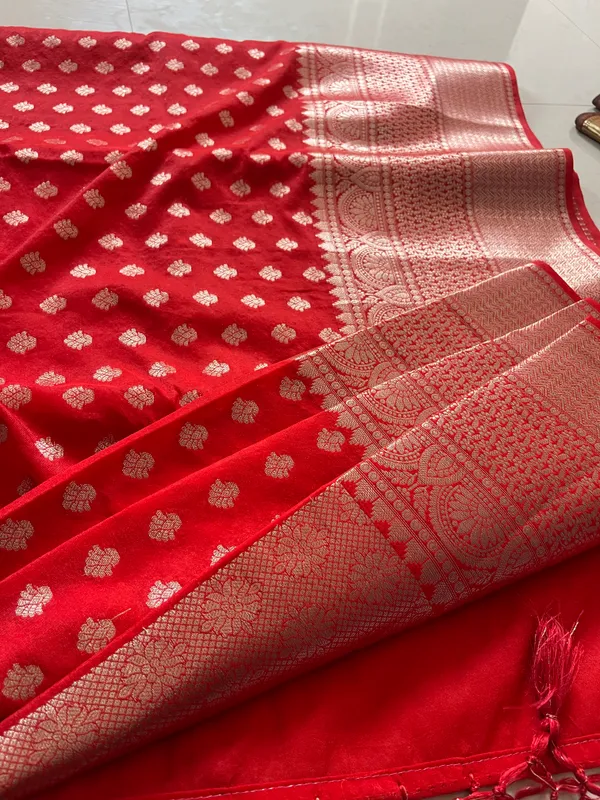 Red_Gold_Zari_Buti_Warm_Silk_Banarasi_Saree_With_Rich_Woven_Border