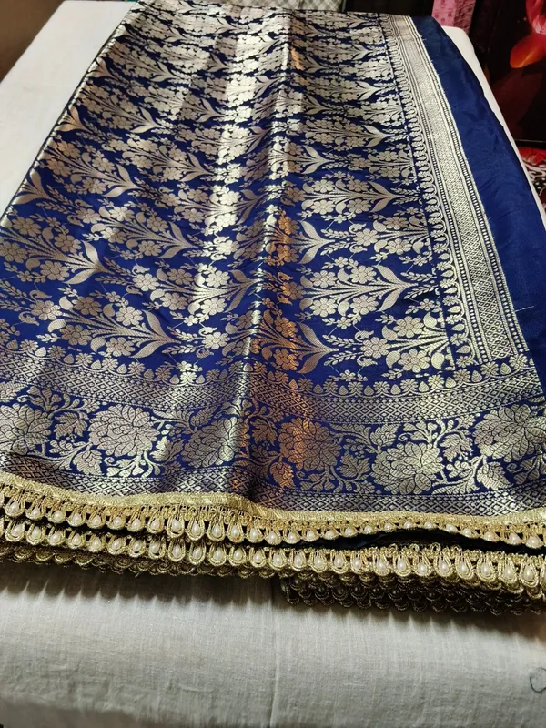 Noorika_Royale_Blue_Tissue_Silk_Banarasi_Saree_with_Zari_Floral_Weave_and_Lace_Work