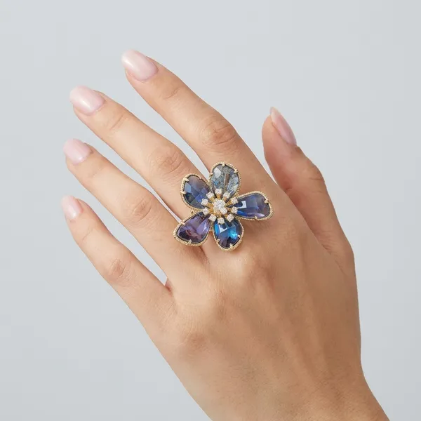 Sparkling_Flower_Ring_With_Blue_Crystal_Petals_For_Women