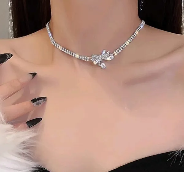 Sparkling_Butterfly_Rhinestone_Choker_Necklace_For_Women