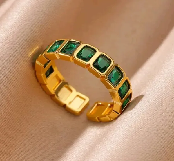 Elegant_Green_Stone_Gold_Plated_Adjustable_Ring_For_Women