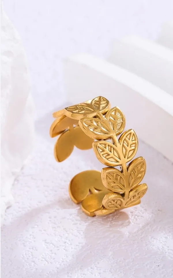 Gold_Toned_Leaf_Design_Adjustable_Ring_For_Women