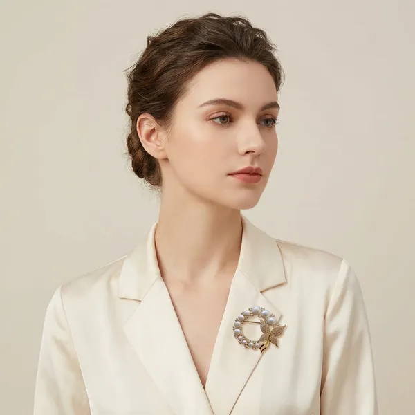 Pearl_Circle_Leaf_Brooch_With_Crystal_Butterfly_For_Women